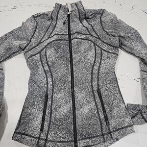 Lululemon Heathered Gray Define Jacket – Women’s Size 10 – Excellent Condition